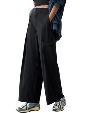 **NWT** Athleta Pinnacle Cargo High-Waist Wide Leg Trouser